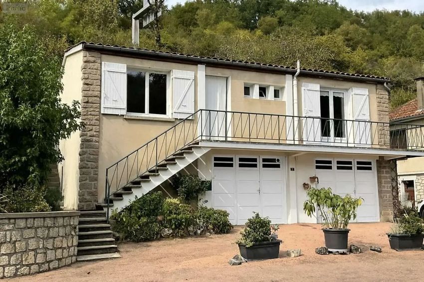 Image Façade à  maison individuelle de Souillac