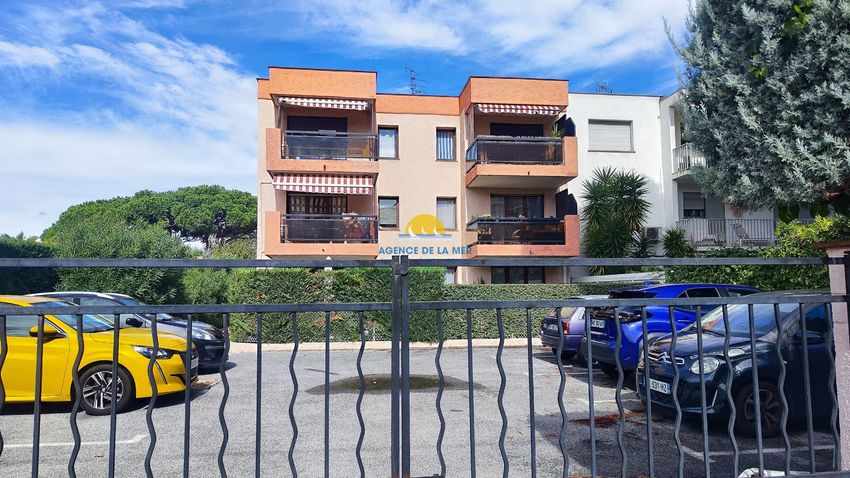 Image Façade à appartement de Saint-Raphaël