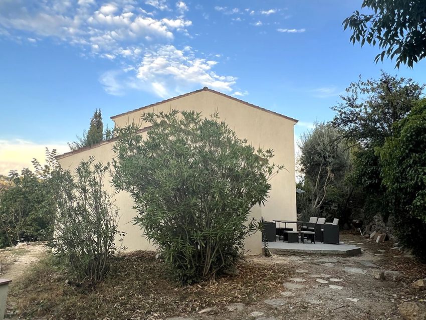 Image Façade à  maison individuelle de Draguignan