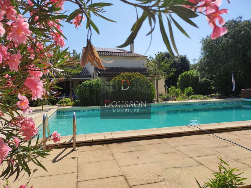 Image Piscine à  maison individuelle de Saint-Siffret
