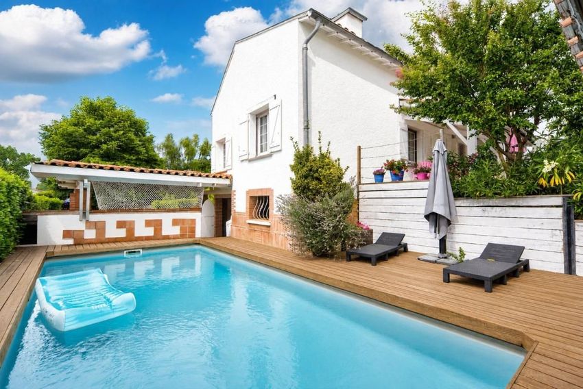 Image Piscine à  maison individuelle de Saint-Jean