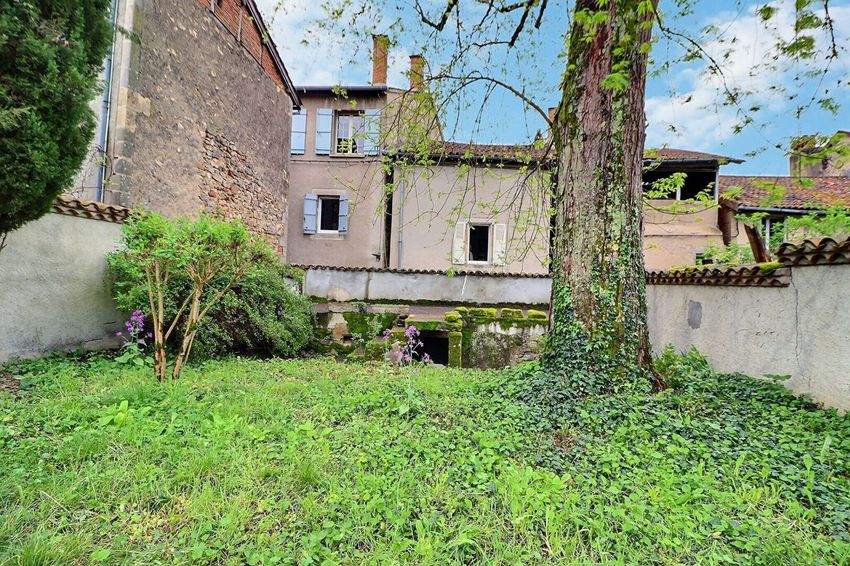 Image Façade à  maison individuelle de Figeac
