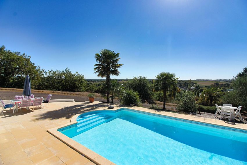 Image Piscine à  maison individuelle de Mûrs-Erigné