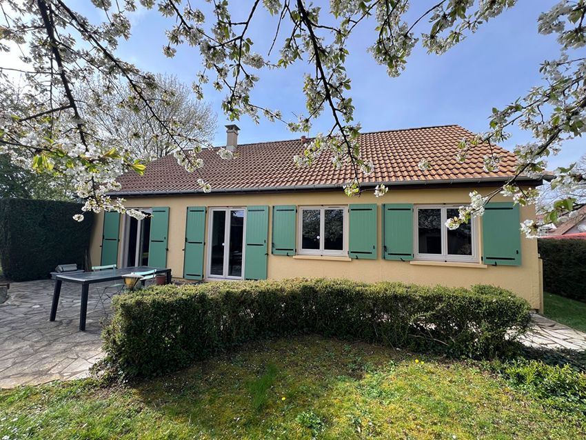 Image Façade à  maison individuelle de Neuville-sur-Sarthe