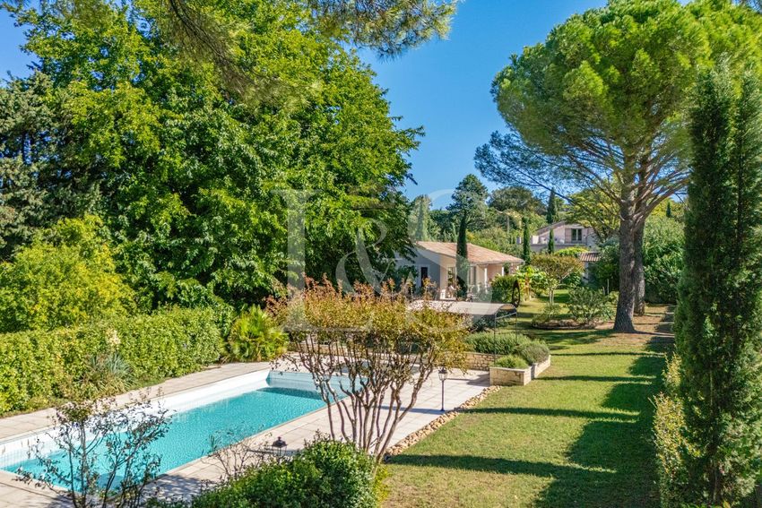 Image Piscine à  maison individuelle de Loriol-du-Comtat