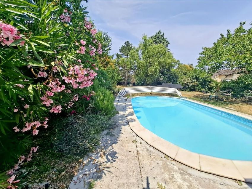Image Piscine à  maison individuelle de Labastide-Saint-Pierre