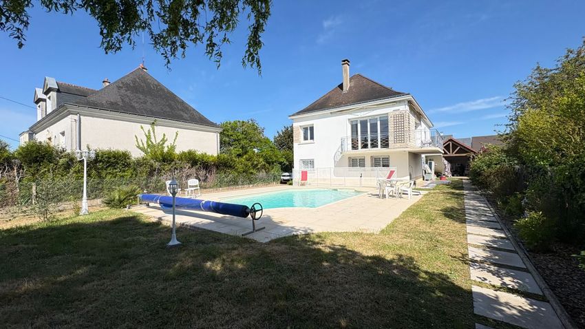 Image Piscine à  maison individuelle de Fondettes