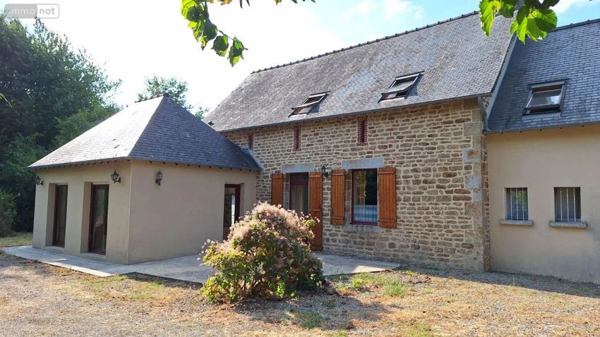 Image Façade à  maison individuelle de Larchamp