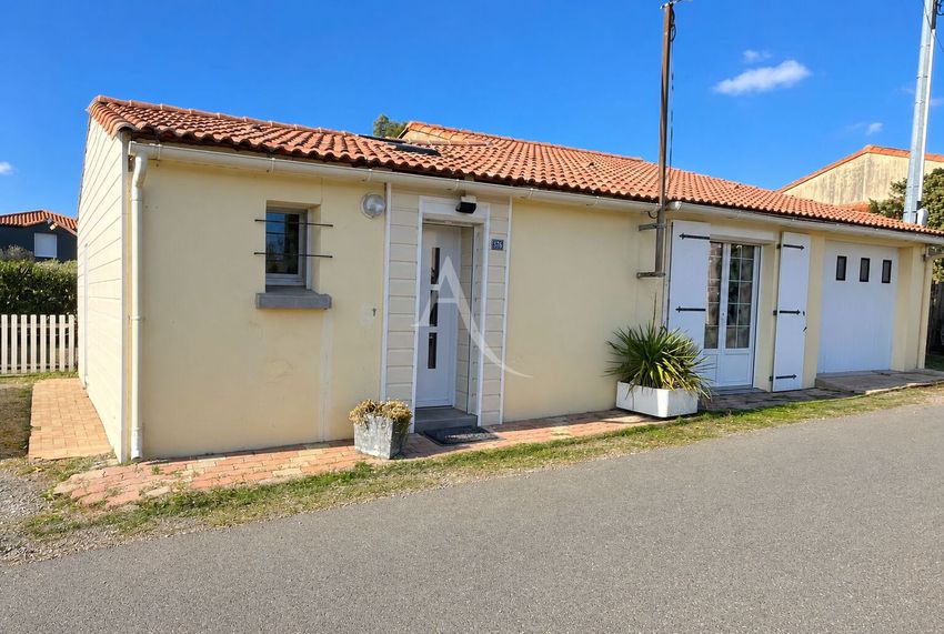 Image Façade à  maison individuelle de Saint-Philbert-de-Grand-Lieu