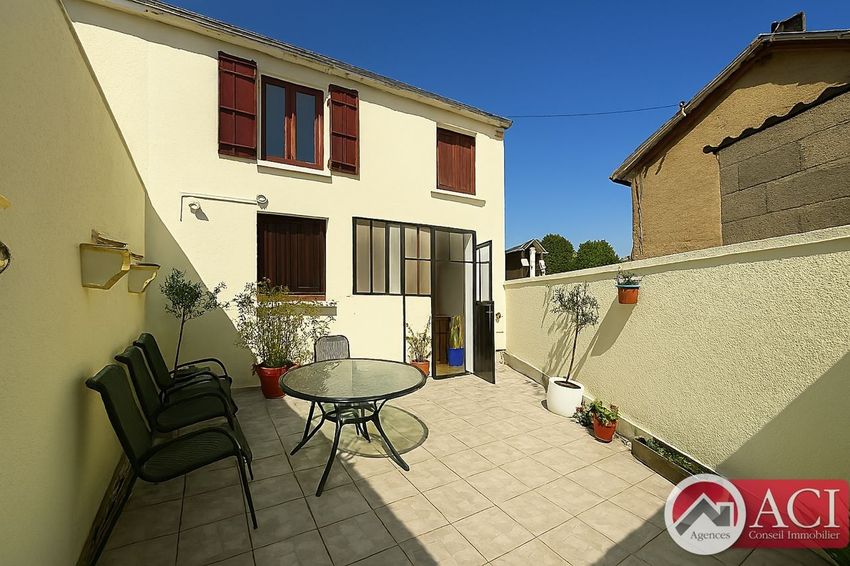 Image Terrasse à  maison individuelle de Bornel