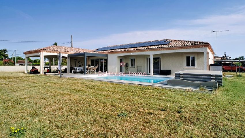 Image Façade à  villa de Lagrave
