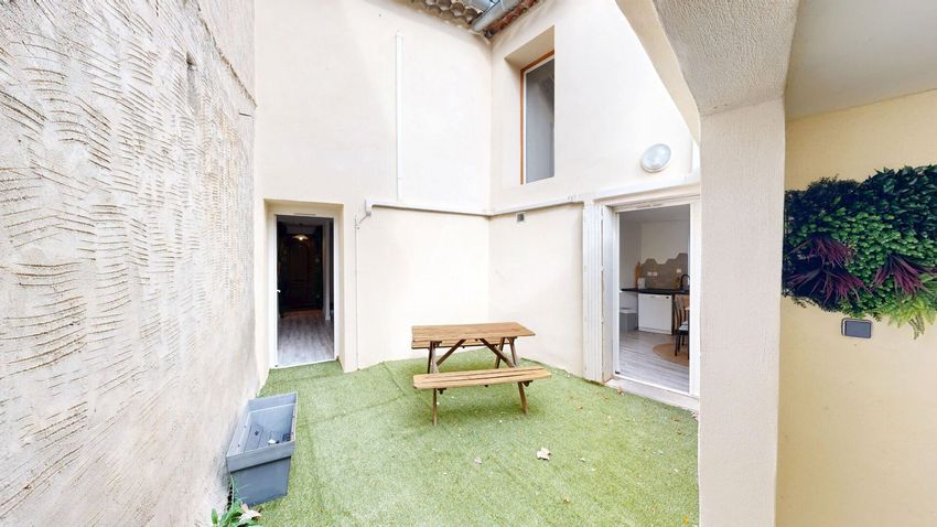 Image Terrasse à  maison mitoyenne de Leuc