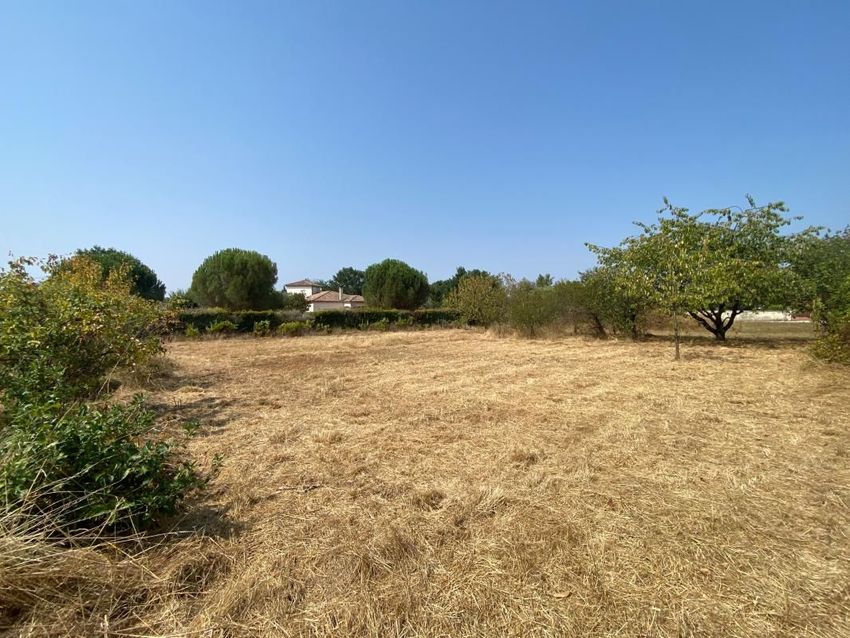 Image de terrain à Villemade