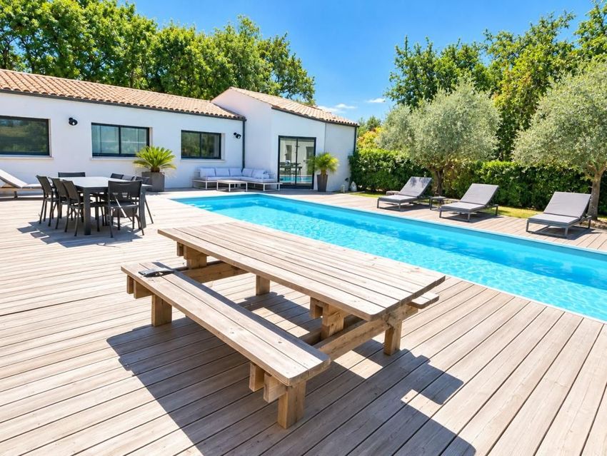 Image Piscine à  maison individuelle de Virson