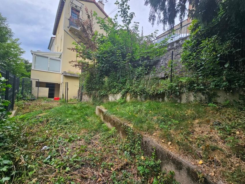 Image de terrain à Saint-Étienne