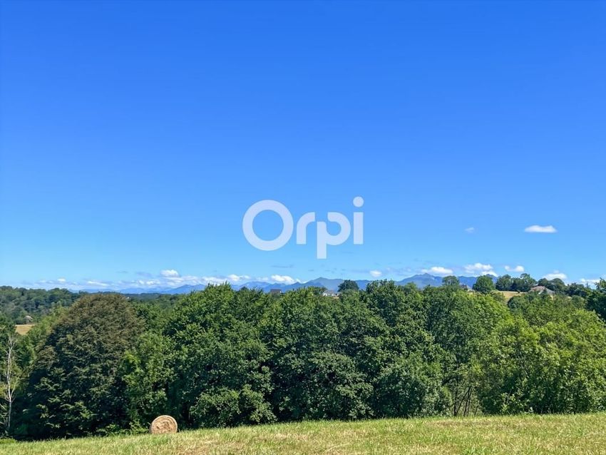 Image Vue à terrain de Esquiule