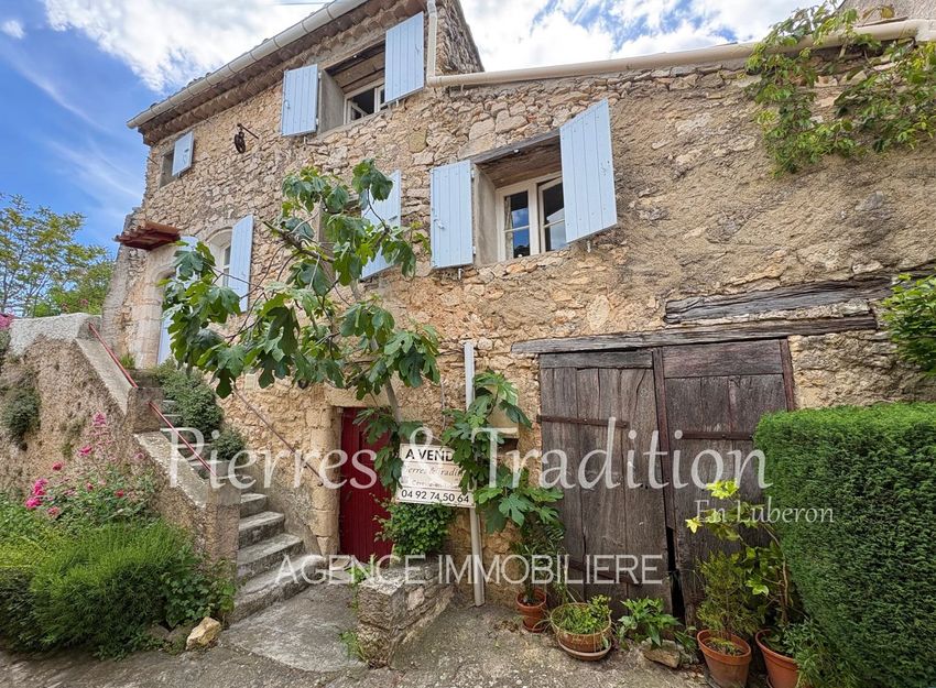 Image Façade à  maison de village de Simiane-la-Rotonde