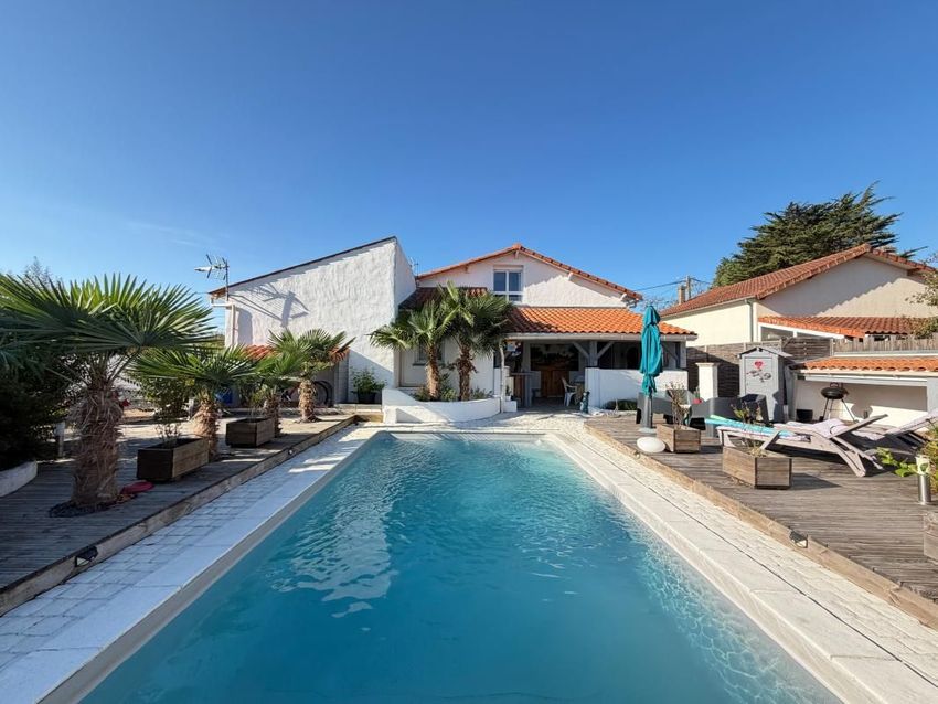 Image Piscine à  maison individuelle de Saint-Palais-sur-Mer