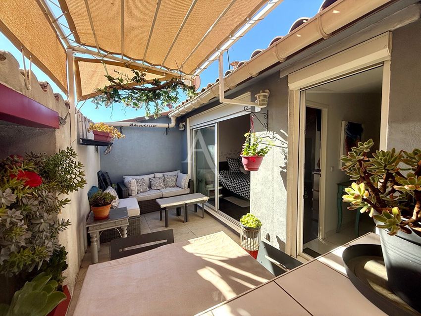 Image Terrasse à  maison de village de Mèze