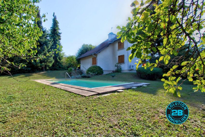 Image Piscine à  maison individuelle de 5 Rue du Servanien