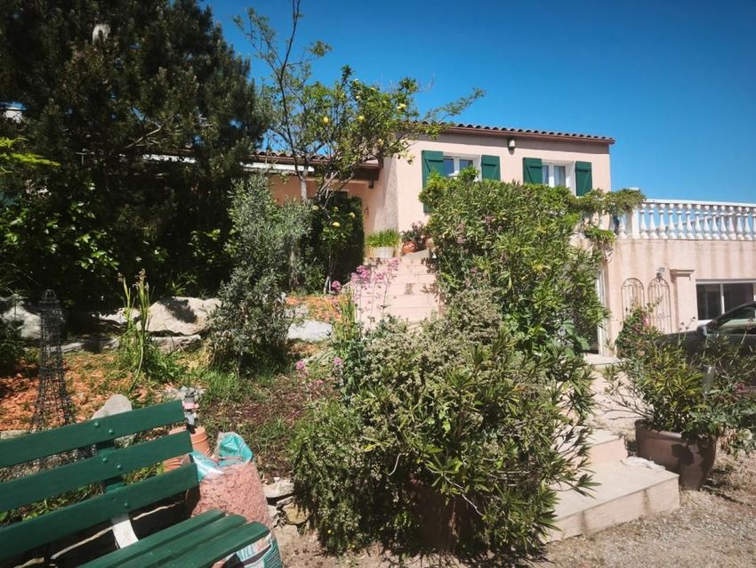 Image Jardin à  propriété agricole de Saint-Maximin-la-Sainte-Baume