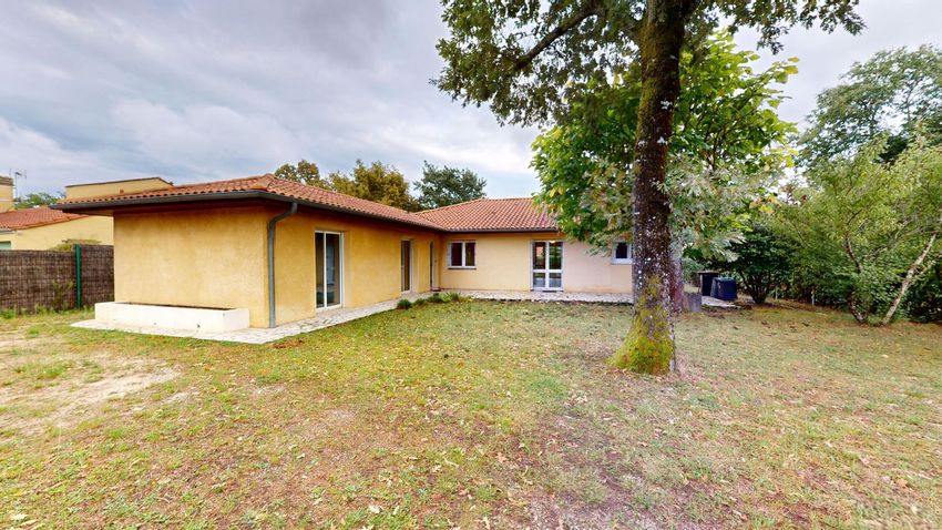 Image Façade à  maison individuelle de Léognan