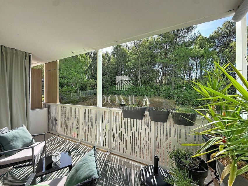 Image Terrasse à appartement de Sans numéro Chemin des Mésanges