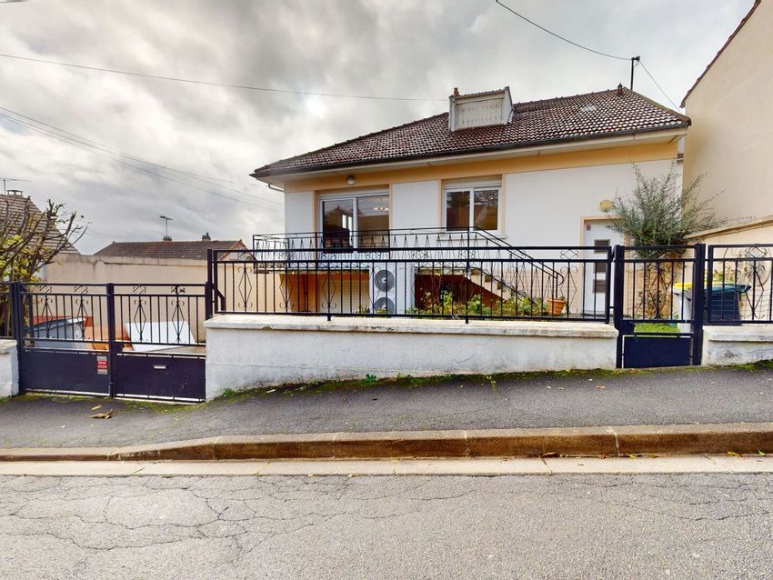 Image Façade à  maison individuelle de Gagny