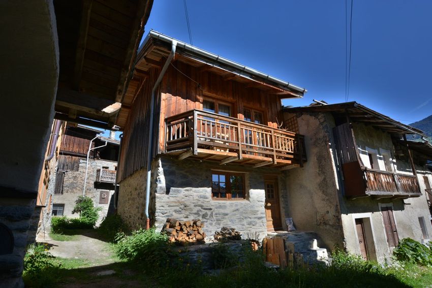 Image Façade à  maison individuelle de Courchevel