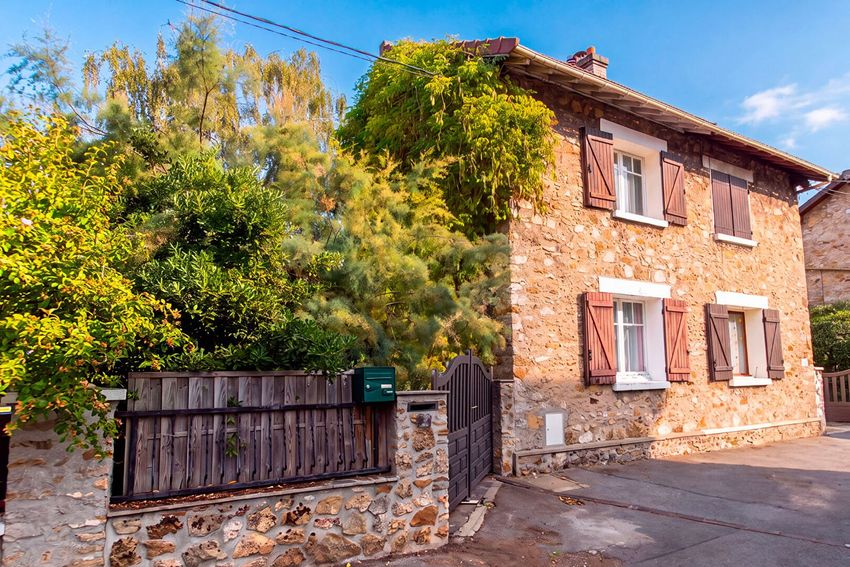 Image Façade à  maison mitoyenne de Brétigny-sur-Orge