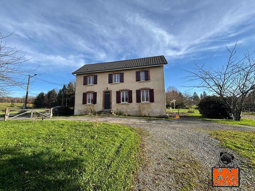 Image Façade à  maison individuelle de Le Chalard