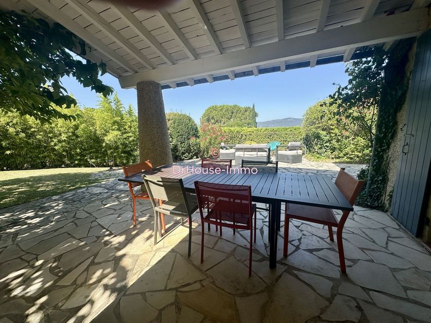 Image Terrasse à  villa de Étoile-sur-Rhône