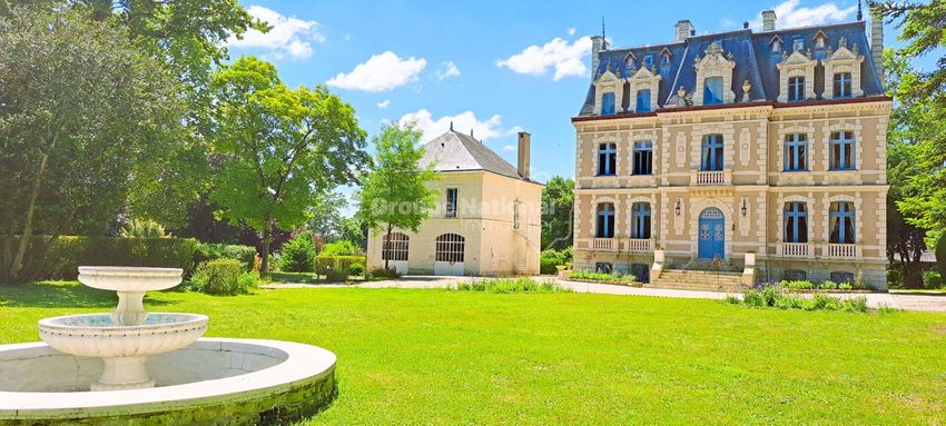 Image Façade à  château de Trogues