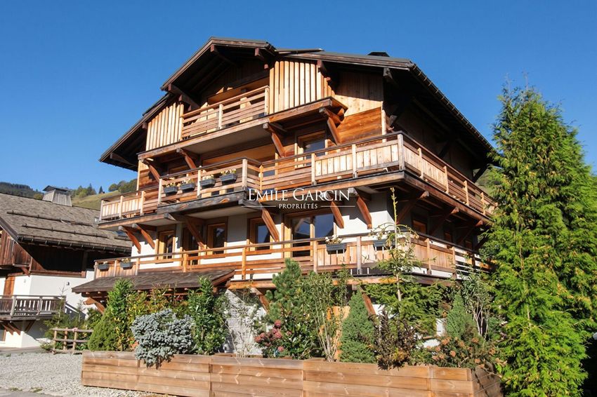 Image Façade à  chalet de montagne de Megève