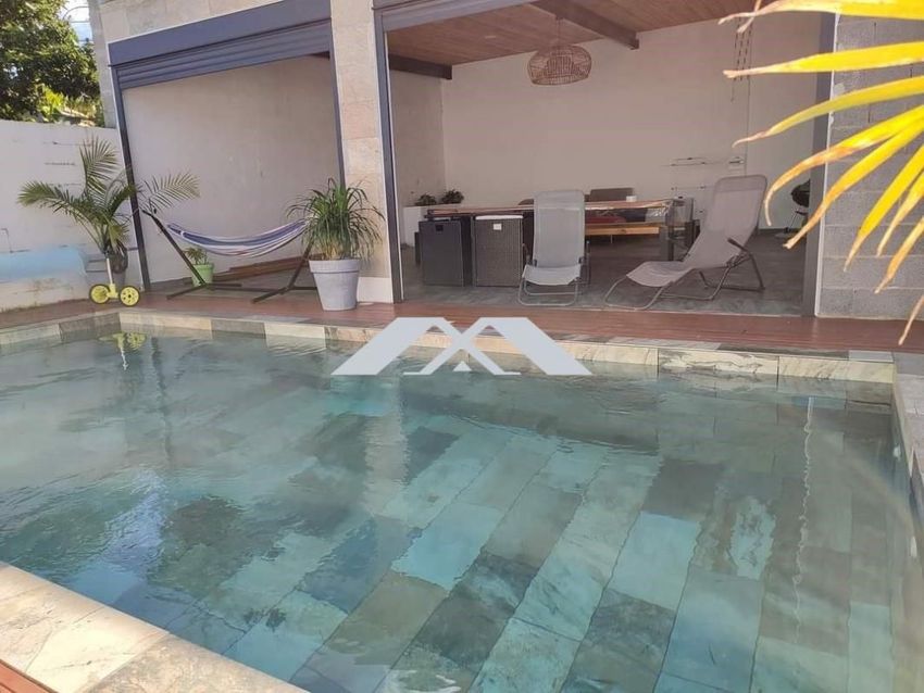 Image Piscine à  maison individuelle de Saint-Joseph