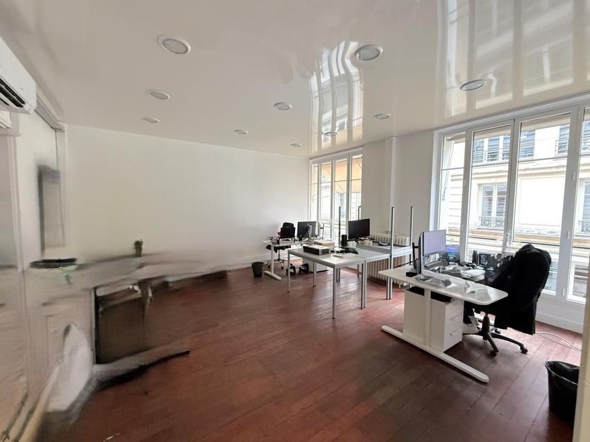 Image de bureau à Porte Saint Denis-Paradis