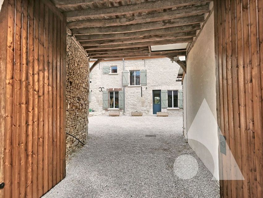 Image Façade à  maison individuelle de Rully