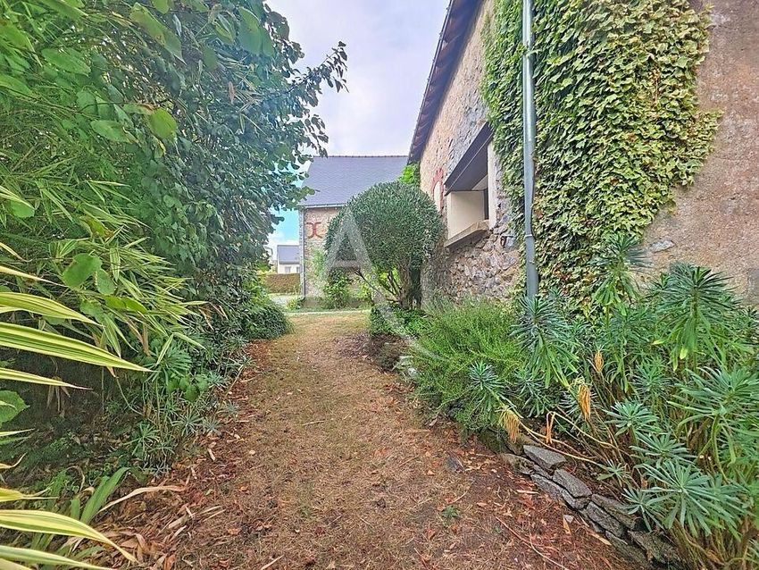 Image Jardin à  maison individuelle de Bécon-les-Granits