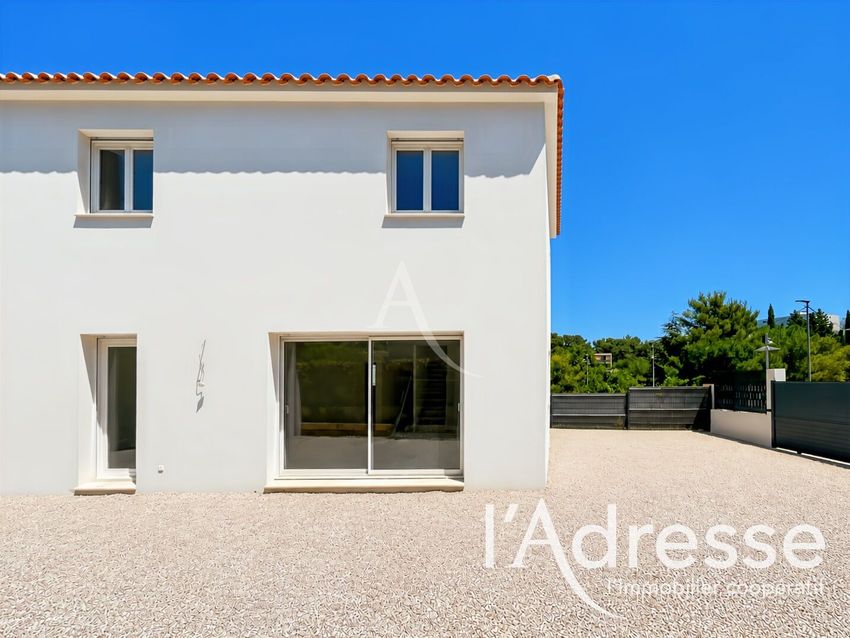 Image Façade à  maison mitoyenne de Aubagne