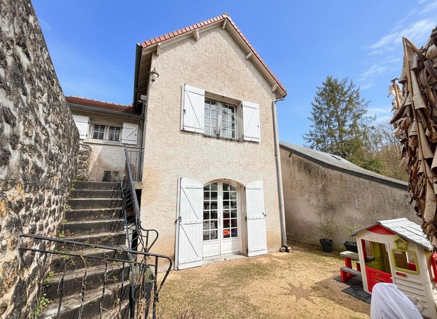 Image Façade à  maison individuelle de Saint-Épain