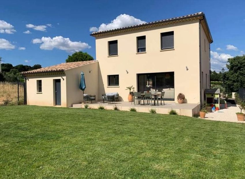 Image Façade à  maison individuelle de Maillane