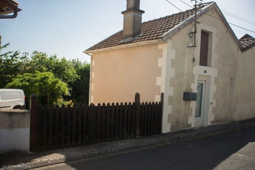 Image Façade à  maison individuelle de Civray