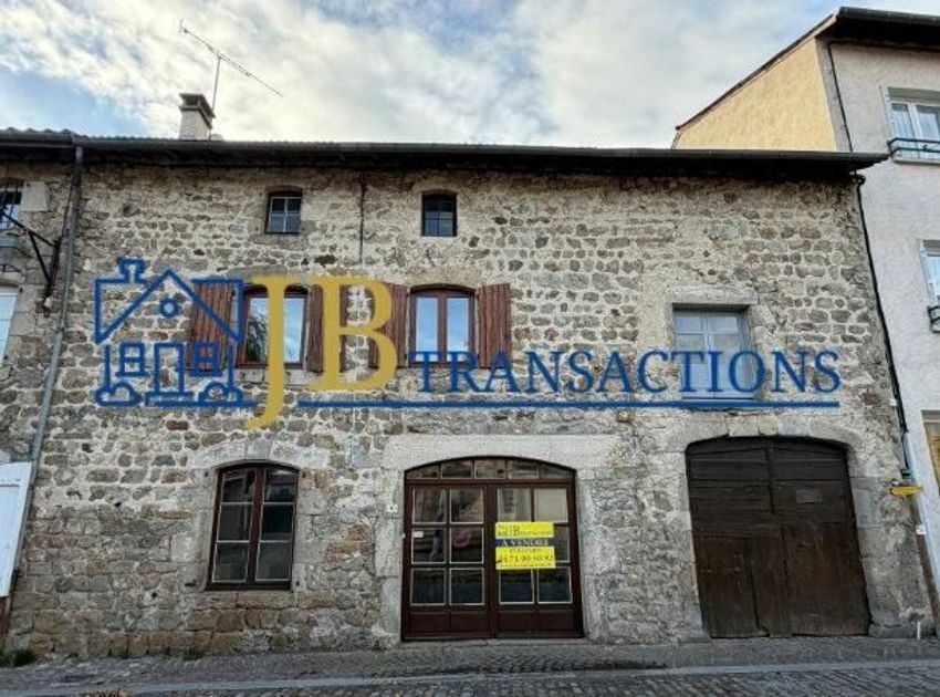 Image Façade à  maison individuelle de Chomelix