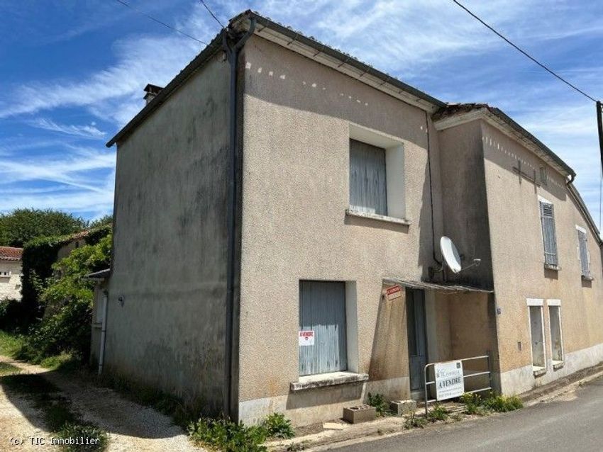 Image Façade à  maison de village de Mansle-les-Fontaines