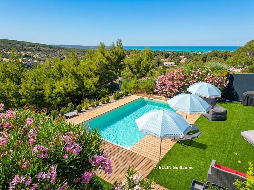 Image Piscine à  manoir de Treilles