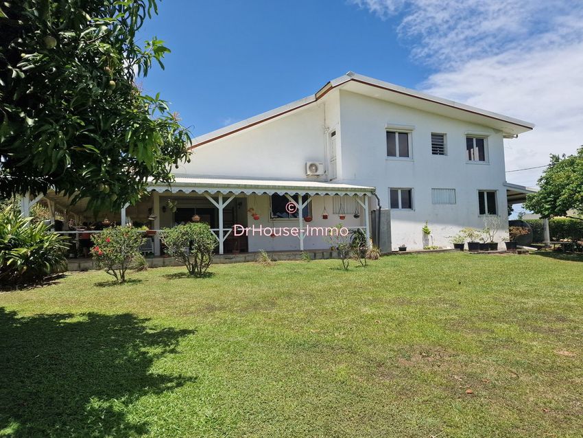 Image Façade à  villa de Le Lamentin