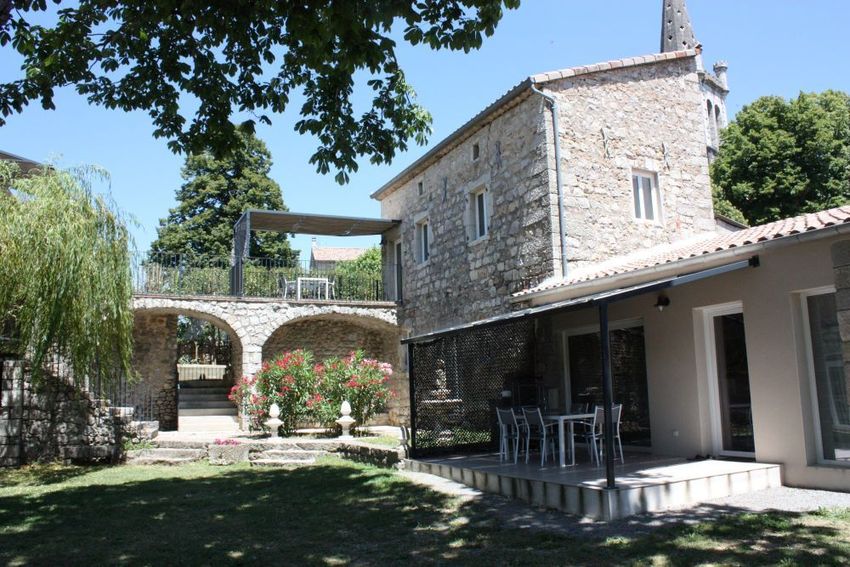Image Façade à appartement de Berrias-et-Casteljau