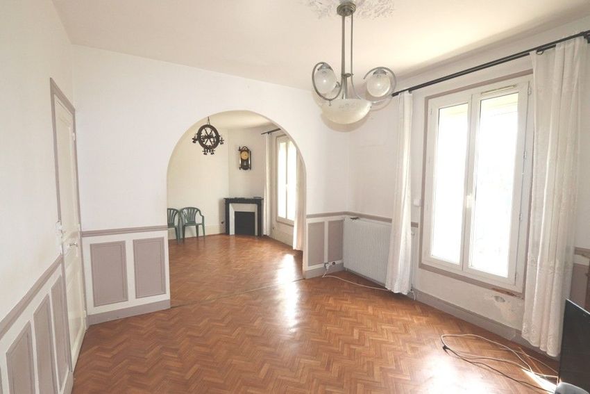 Image de  maison individuelle à Clichy-sous-Bois