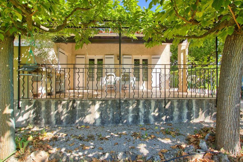 Image Façade à  maison individuelle de Tavernes