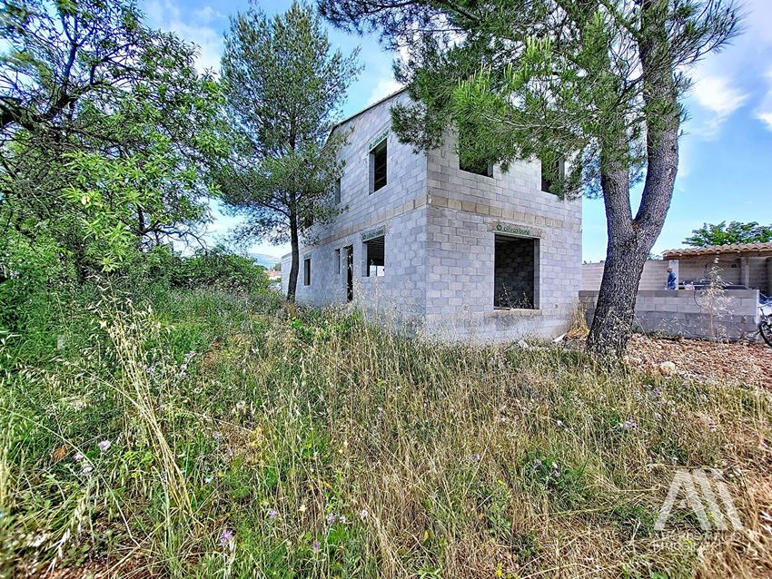 Image Façade à  villa de Cuers